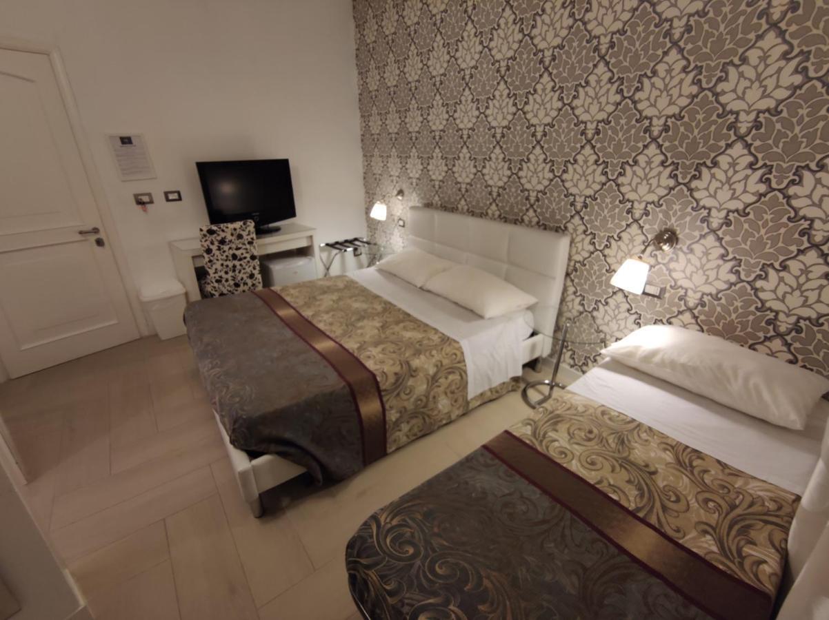 Sami Rooms - Teatro A 400 Mt - Ortigia A 1500 Mt - Syracuse Luaran gambar