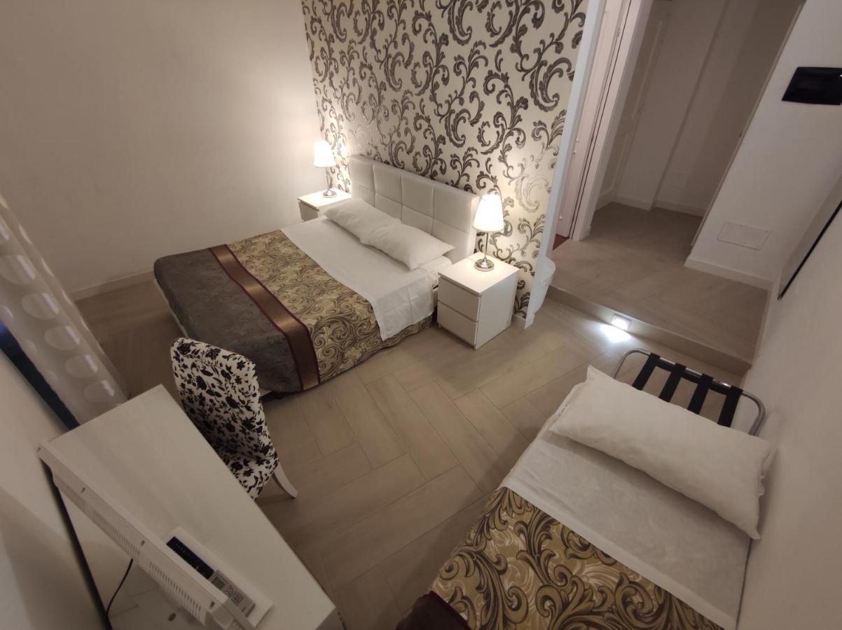 Sami Rooms - Teatro A 400 Mt - Ortigia A 1500 Mt - Syracuse Luaran gambar