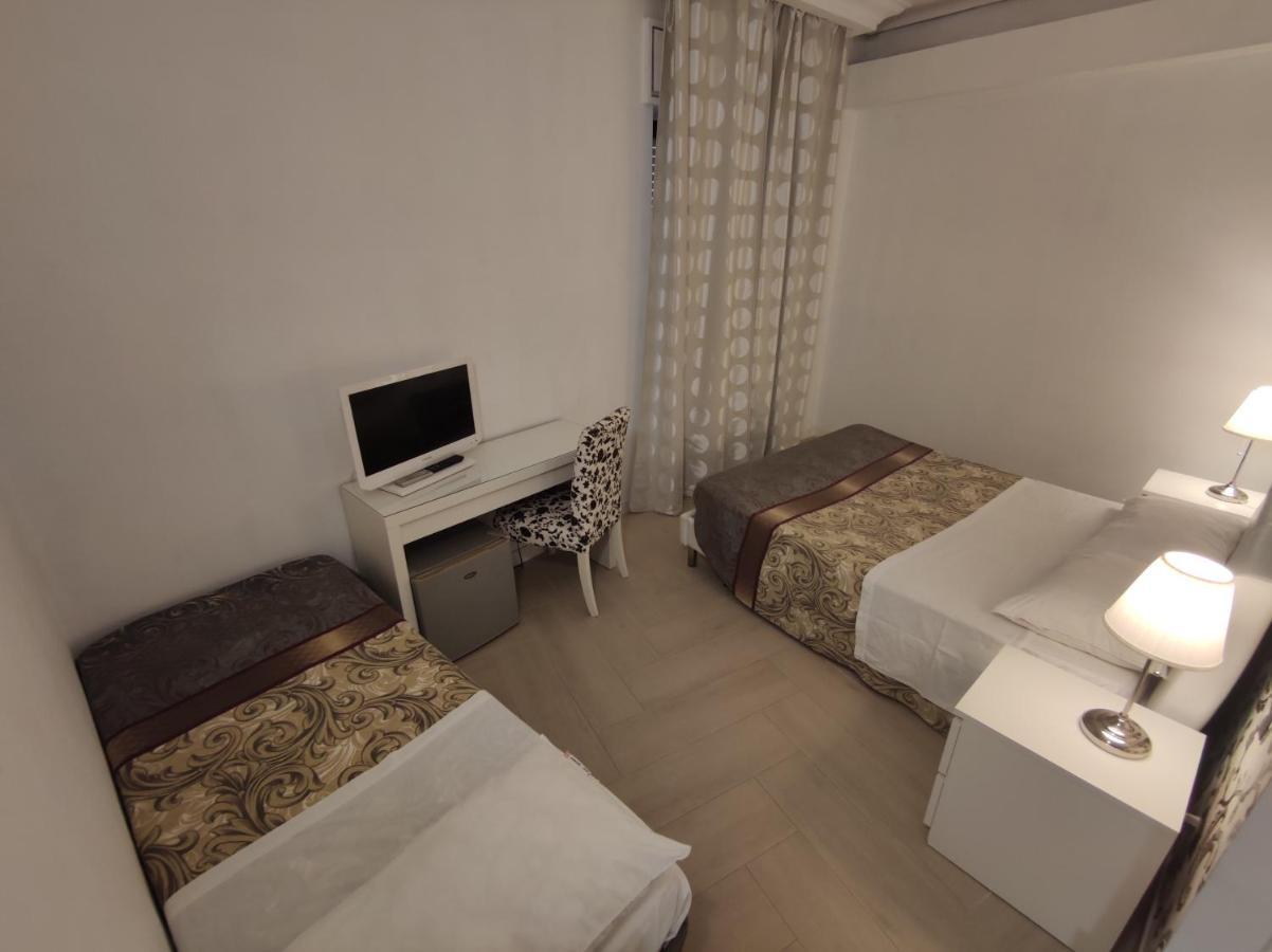 Sami Rooms - Teatro A 400 Mt - Ortigia A 1500 Mt - Syracuse Luaran gambar